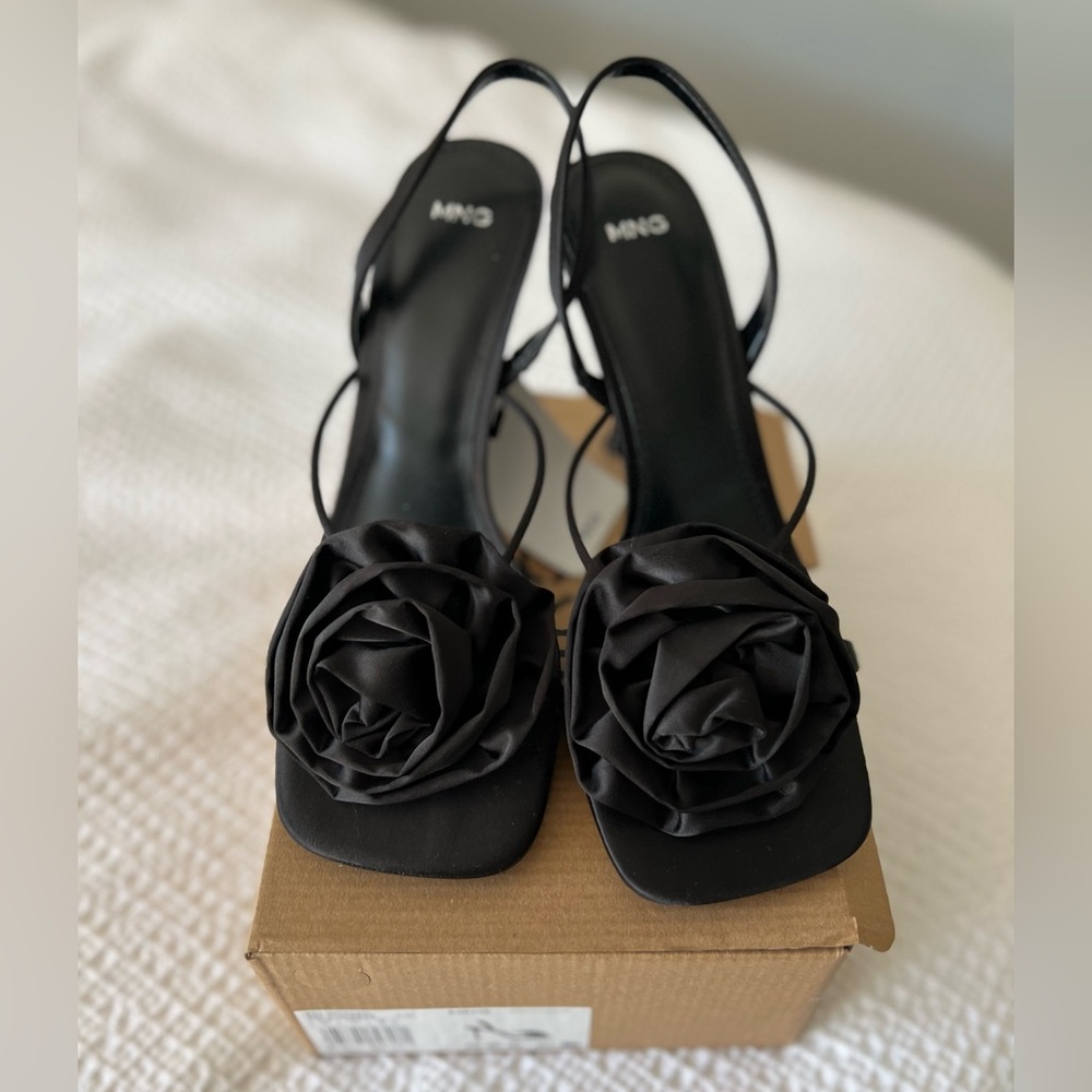 Mango satin rosette sandal black size 41